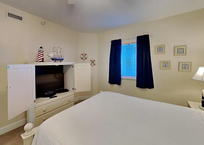 Sanibel 301 *